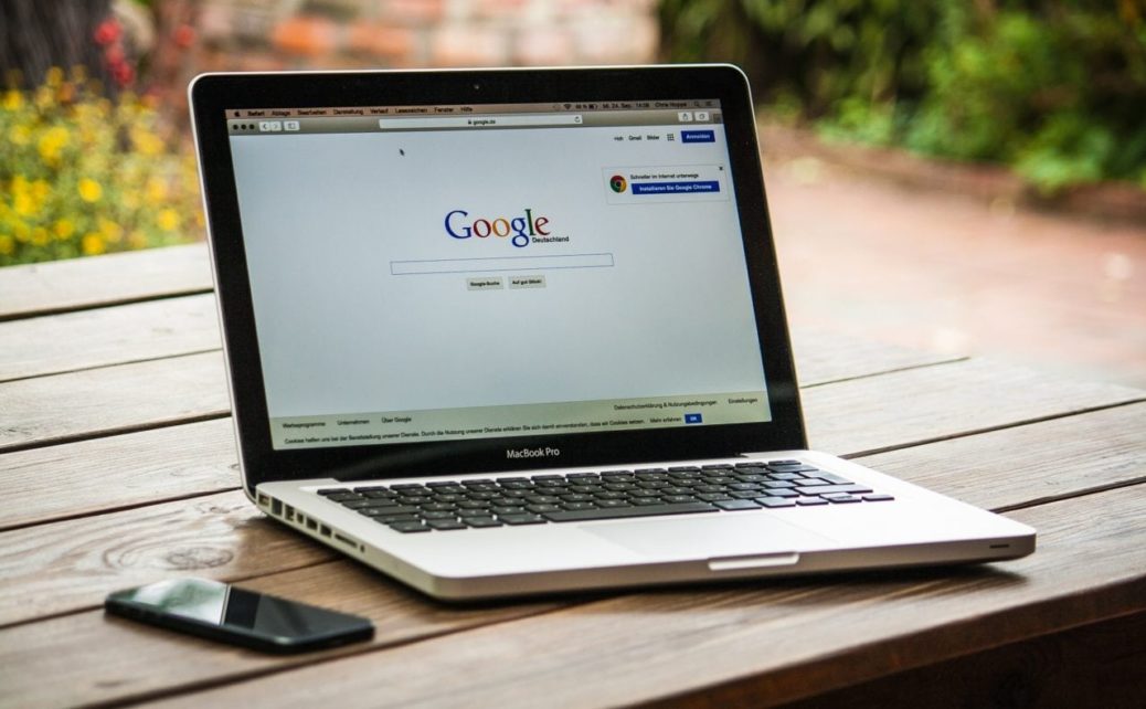 5 SECRETS TO GETTING YOUR BUSINESS AT THE TOP OF GOOGLE